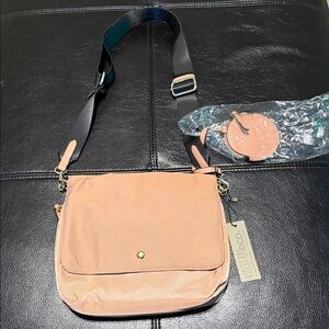 NWT- VIOLET RAYE Co Crossbody Bag in Blush Pink